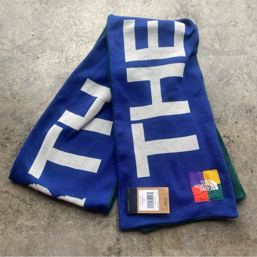 The Northface Color Block Scarf TNF Blue / Green OS Logo 96” x 12” - NEW - Picture 2 of 6